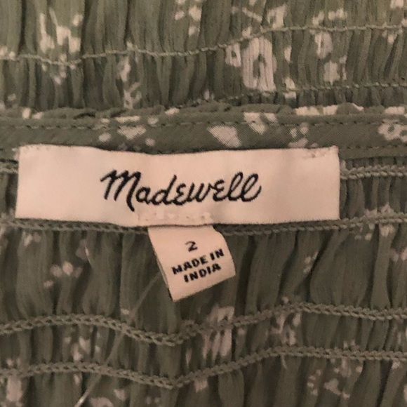 Madewell Lucie V-Neck Smocked Top in Cottage Garden Frosted Willow - Picture 2 of 4